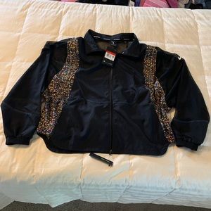 NIKE RUNNING WIND BREAKER